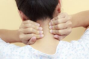 Tratamentul osteochondrozei, Osteocondroza cervicala: simptome si tratament